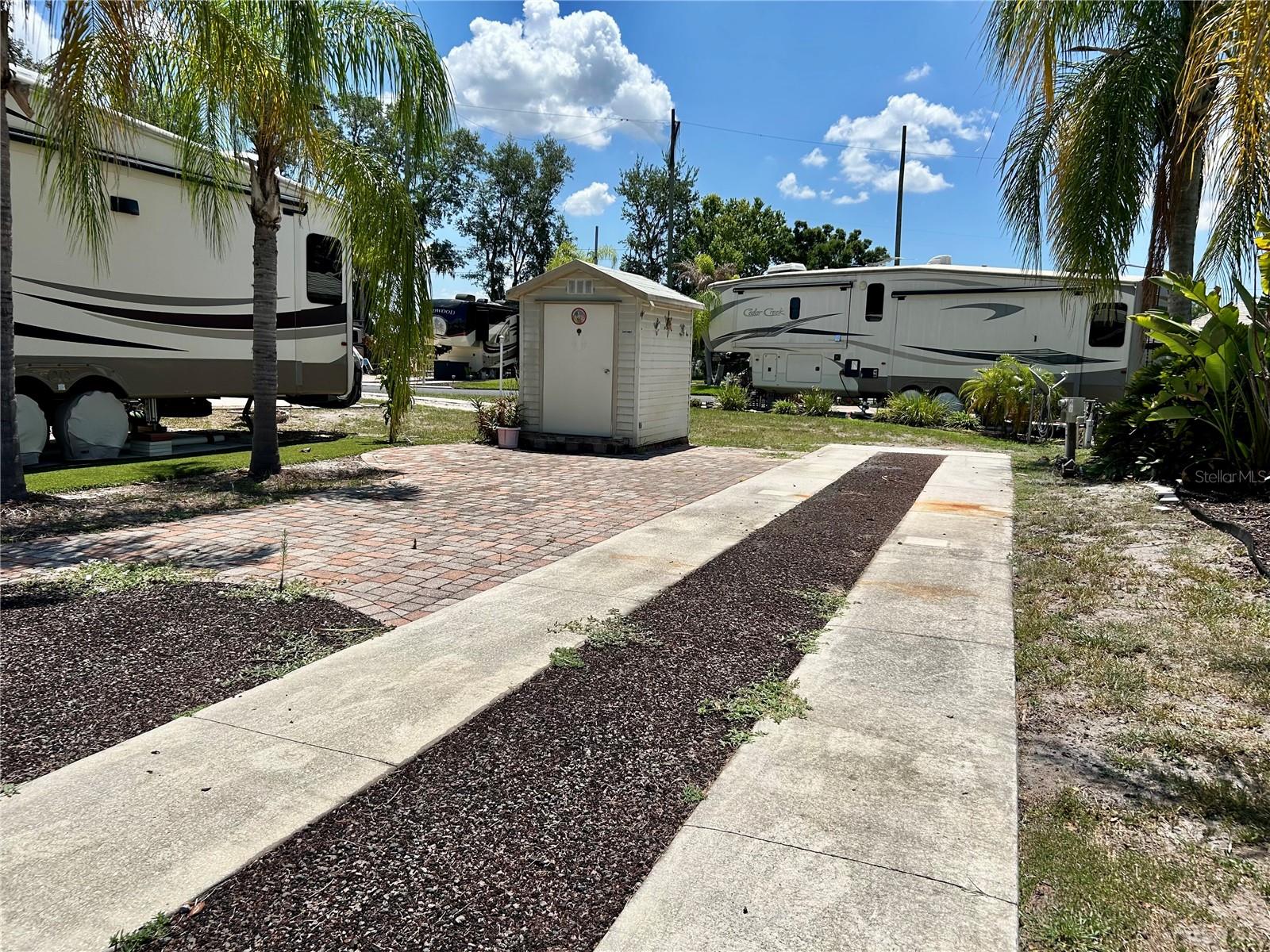 TORREY OAKS RV & GOLF RESIDENCE - Land
