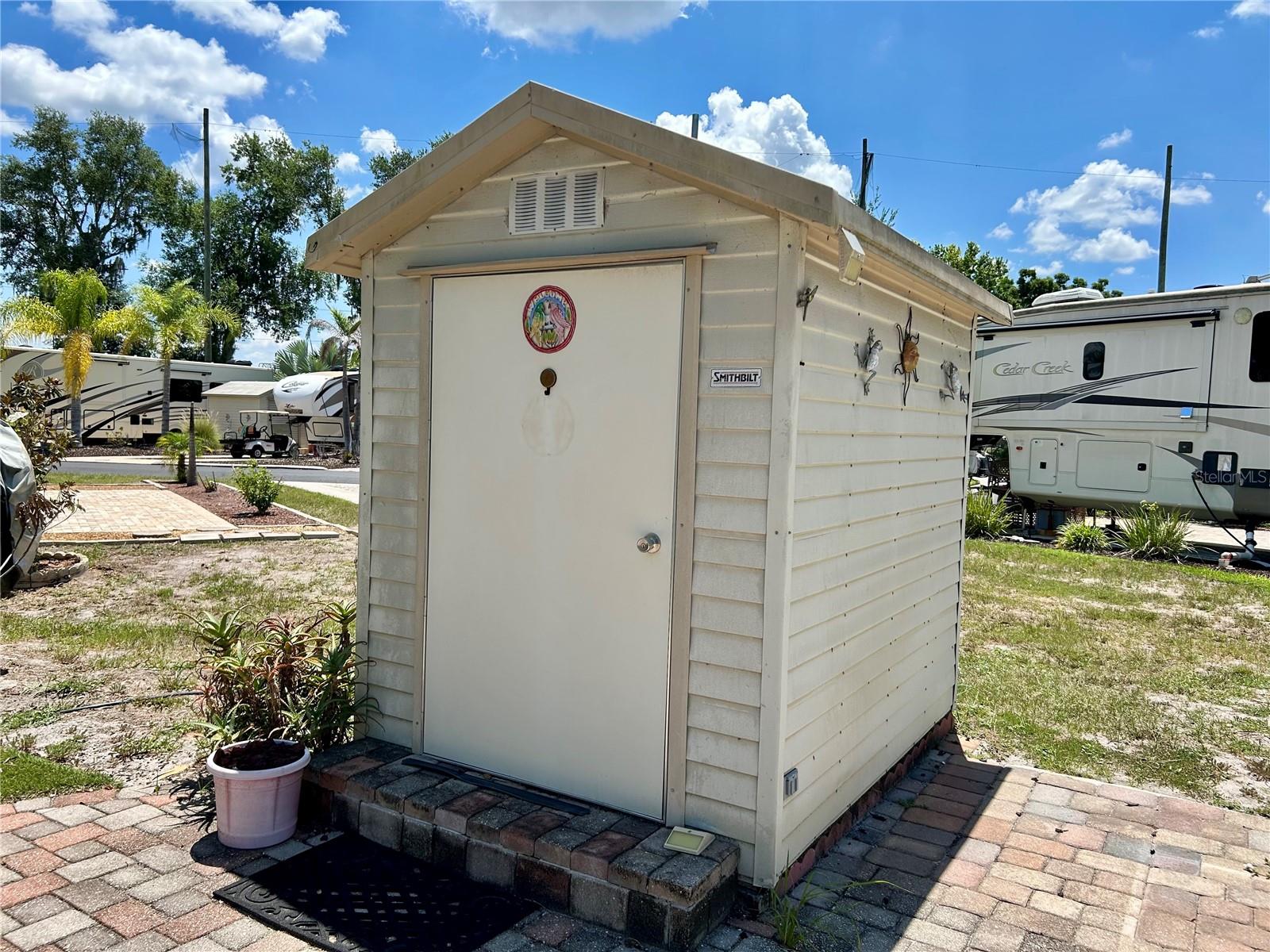 TORREY OAKS RV & GOLF RESIDENCE - Land