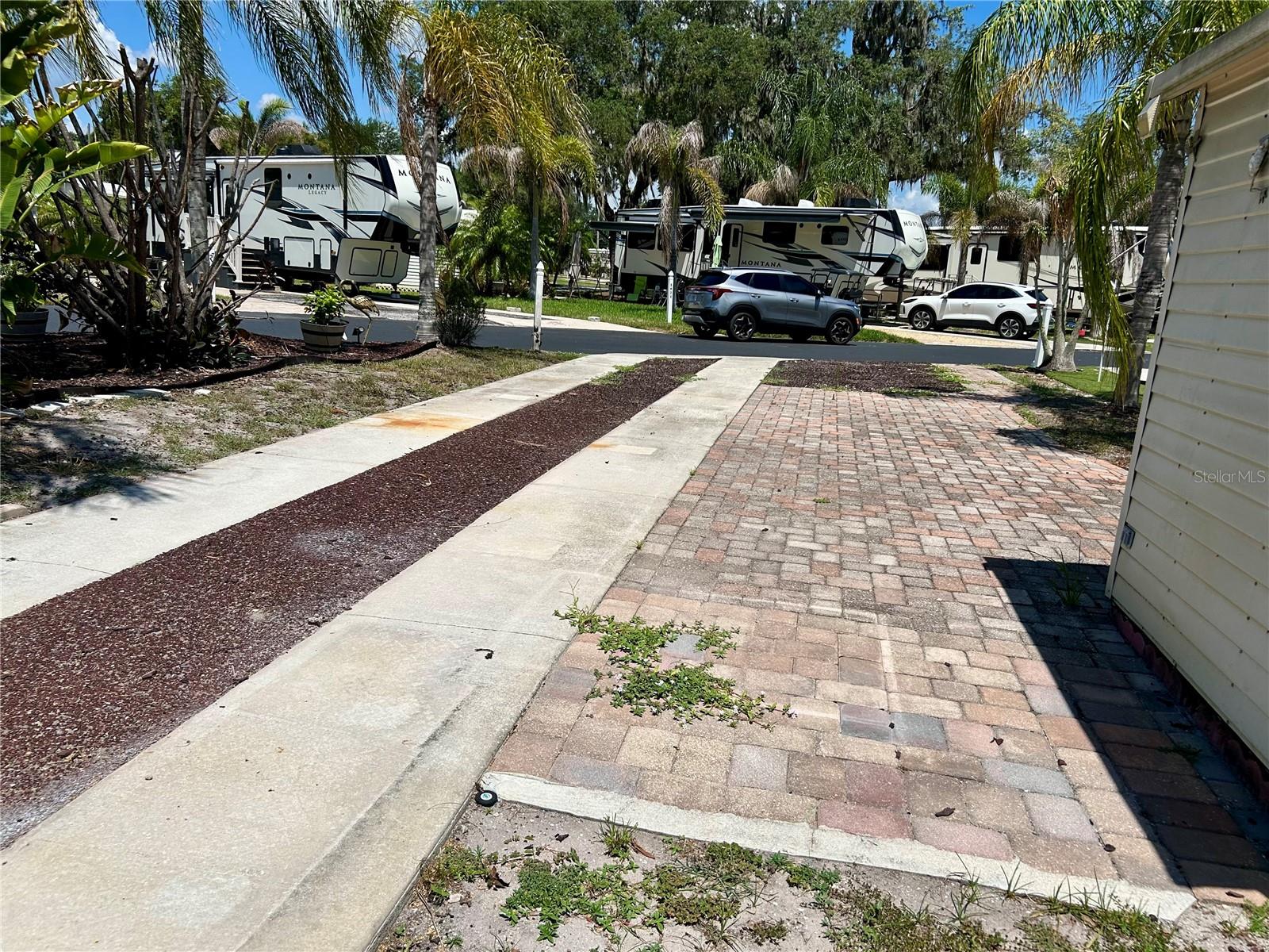 TORREY OAKS RV & GOLF RESIDENCE - Land