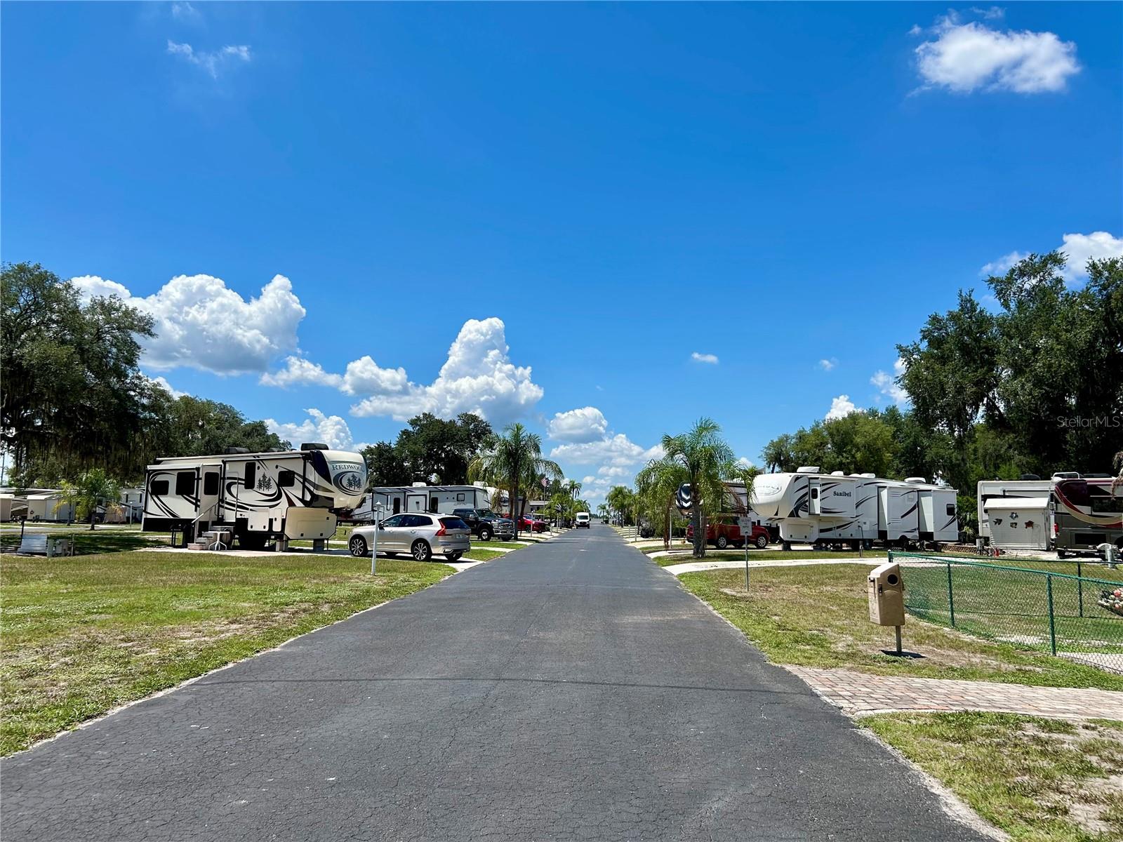TORREY OAKS RV & GOLF RESIDENCE - Land