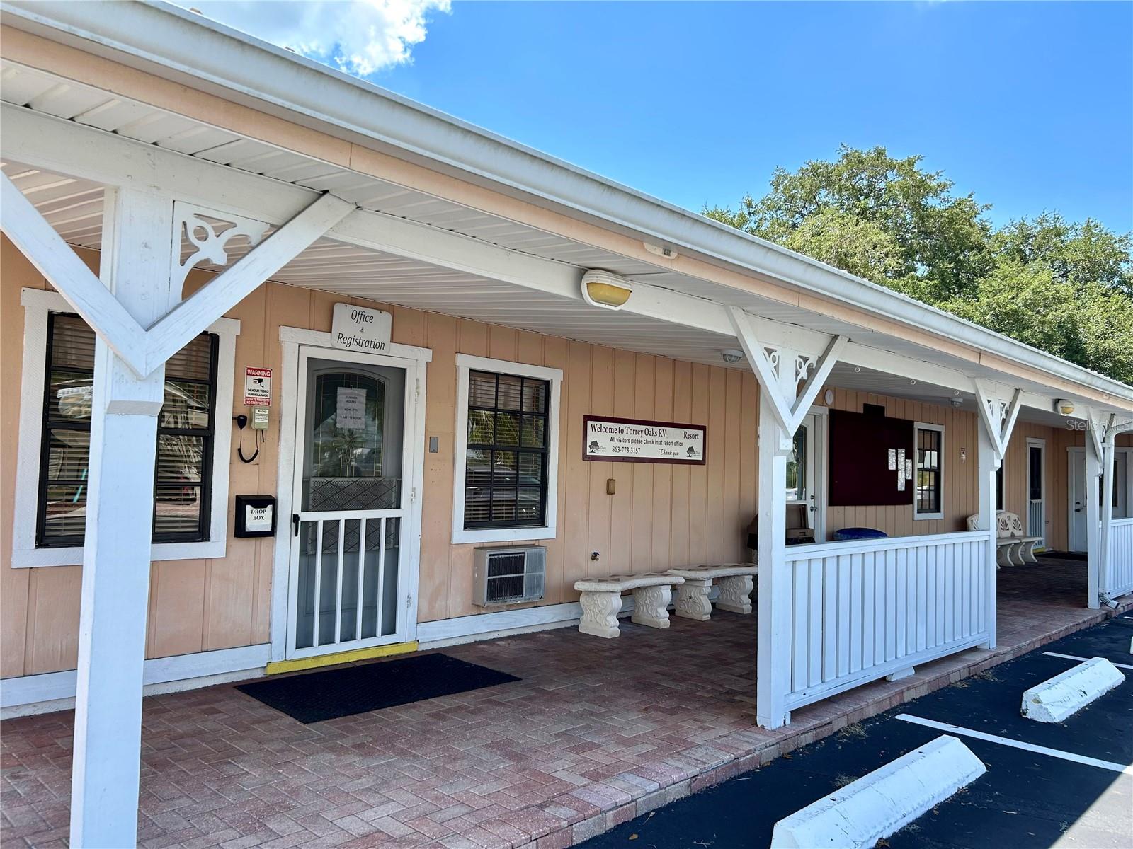 TORREY OAKS RV & GOLF RESIDENCE - Land