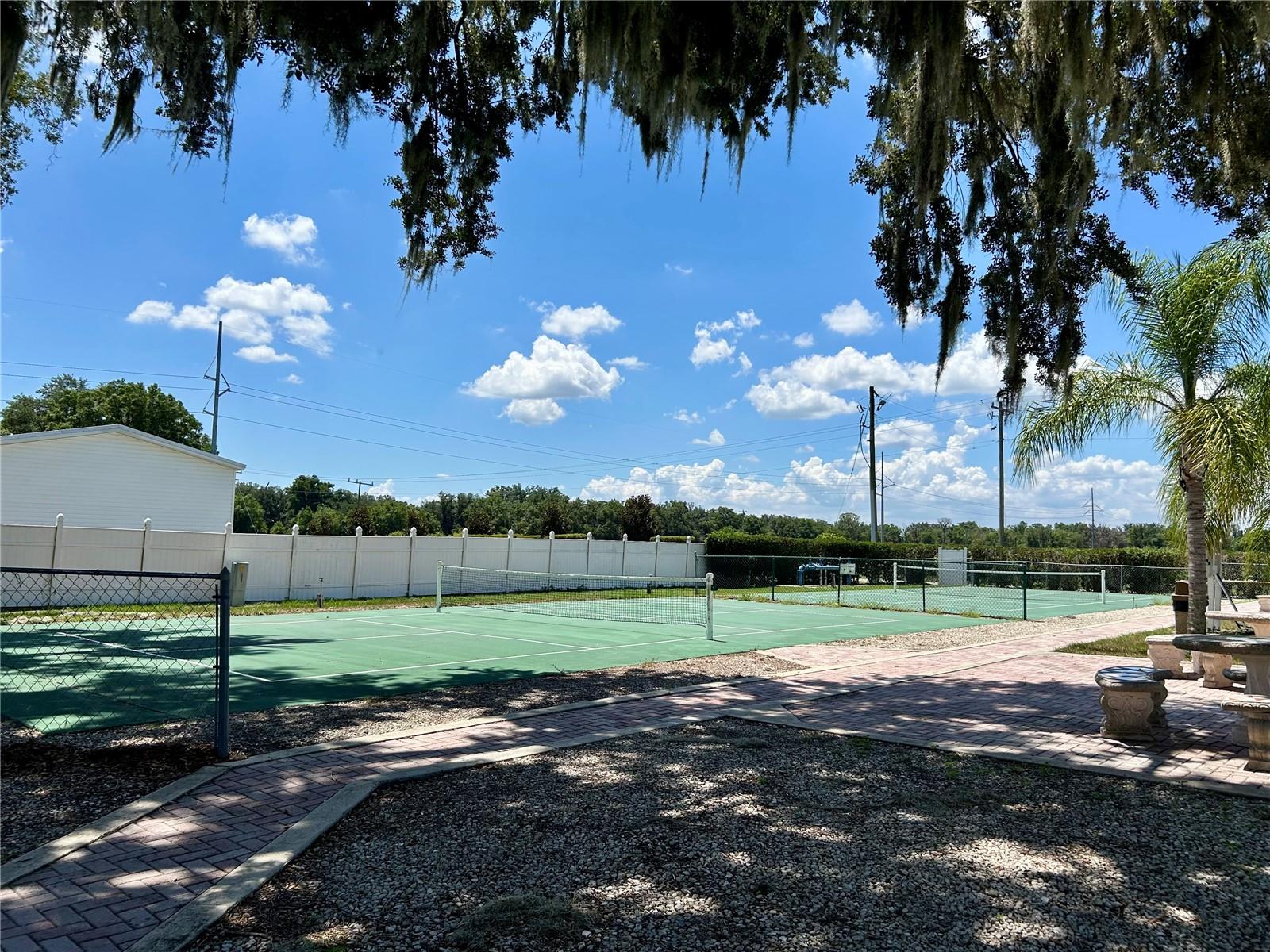 TORREY OAKS RV & GOLF RESIDENCE - Land