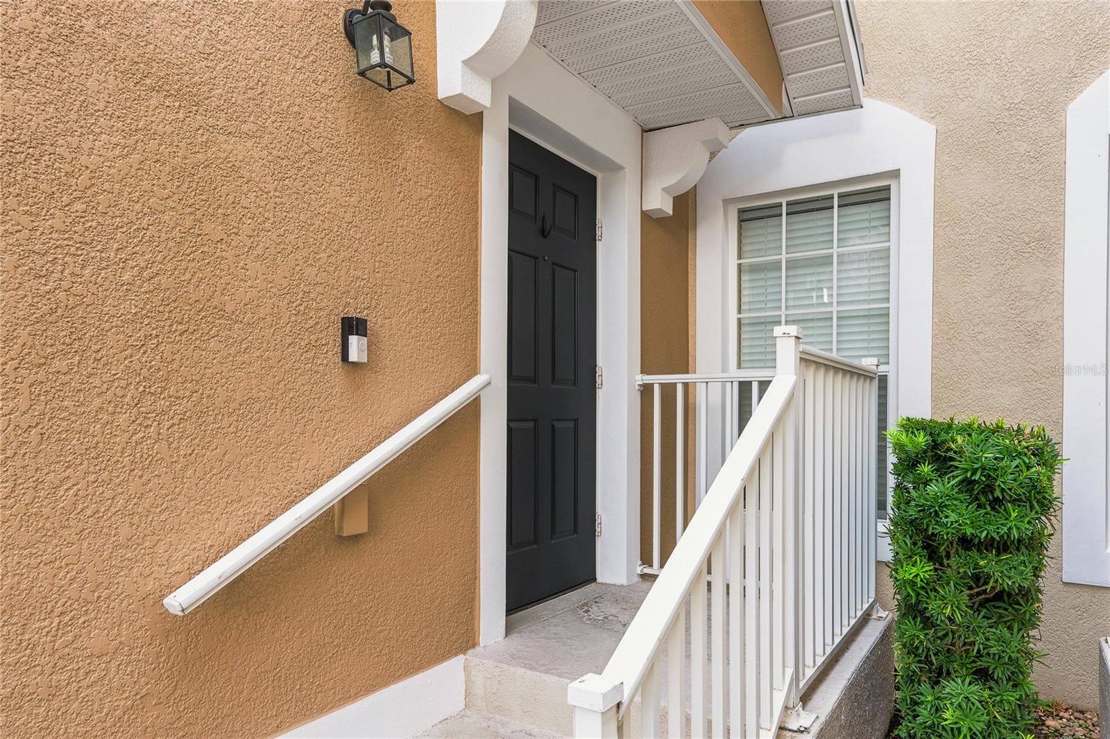 CARRIAGE HOMES AT DUNWOODY COMMONS A CONDO - Residential