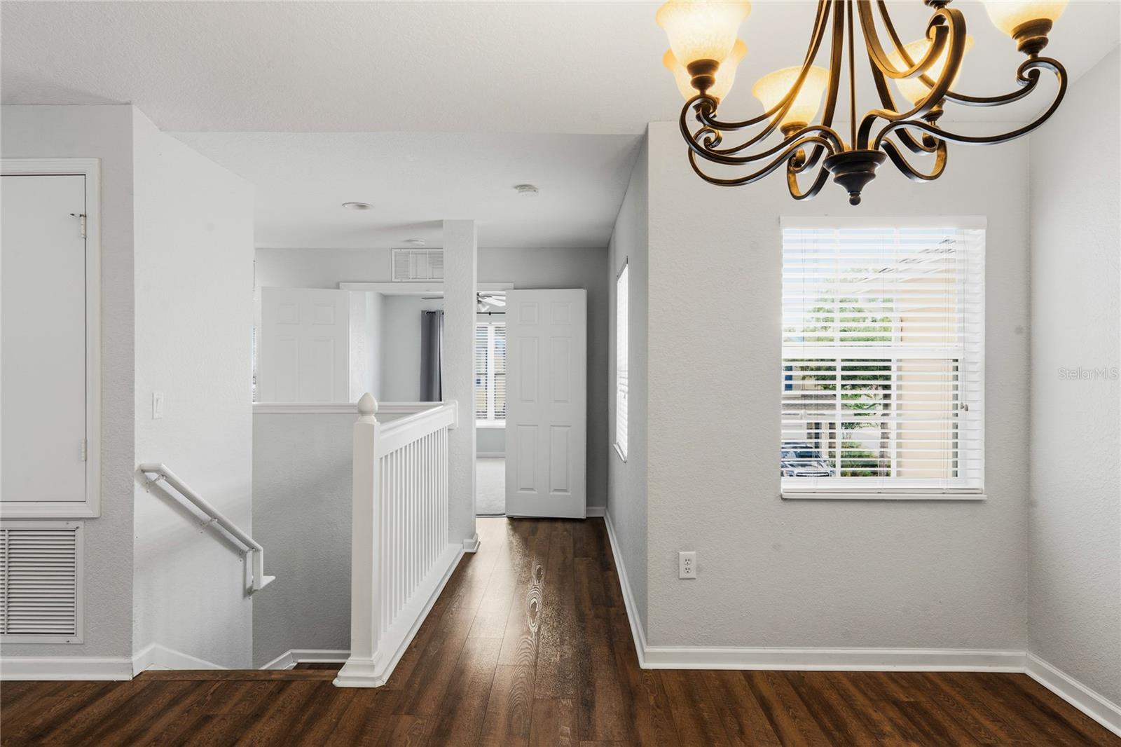 CARRIAGE HOMES AT DUNWOODY COMMONS A CONDO - Residential