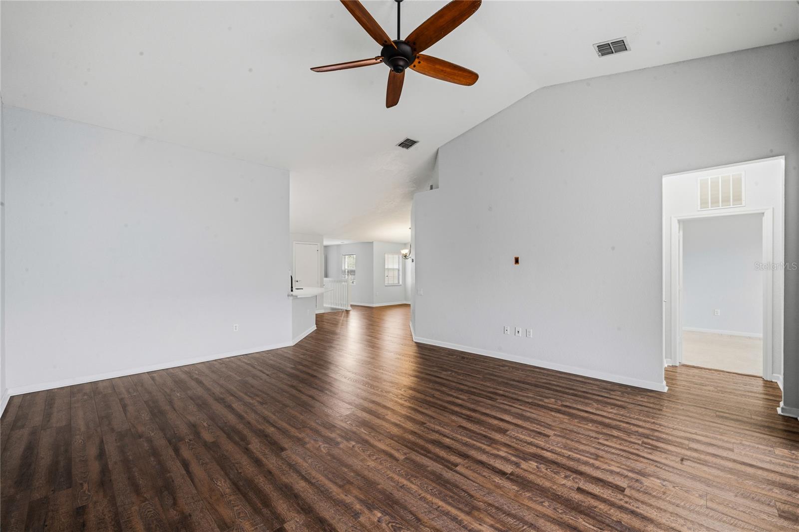CARRIAGE HOMES AT DUNWOODY COMMONS A CONDO - Residential