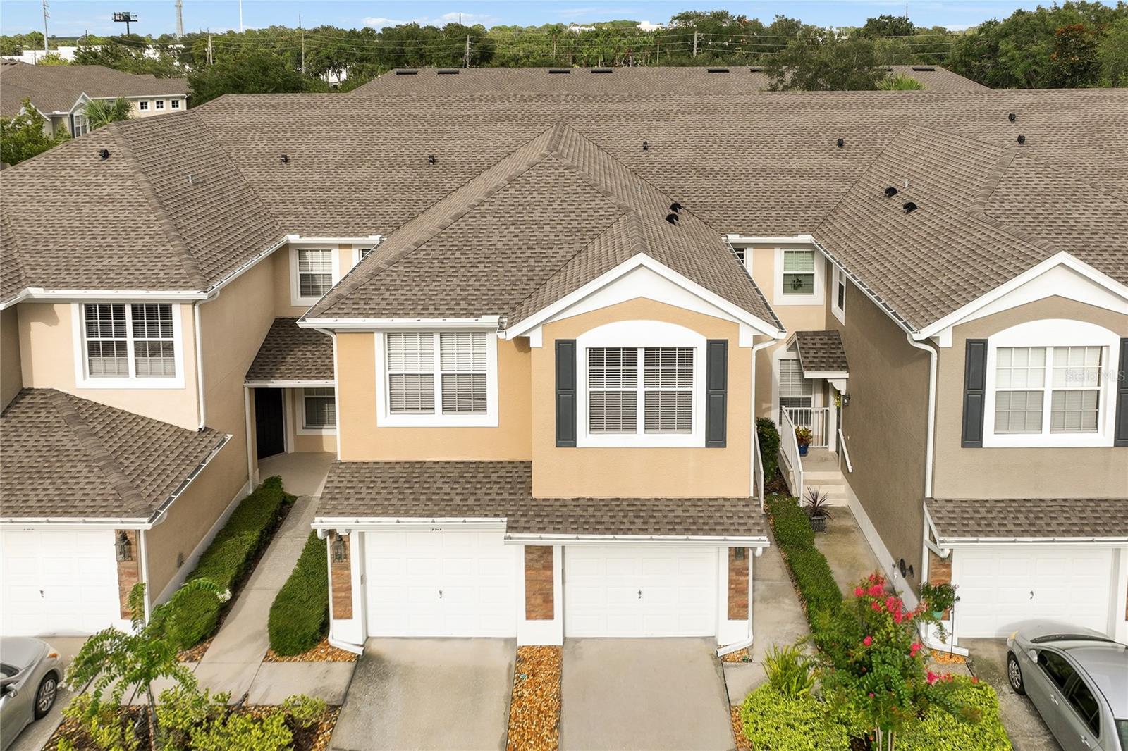 CARRIAGE HOMES AT DUNWOODY COMMONS A CONDO - Residential