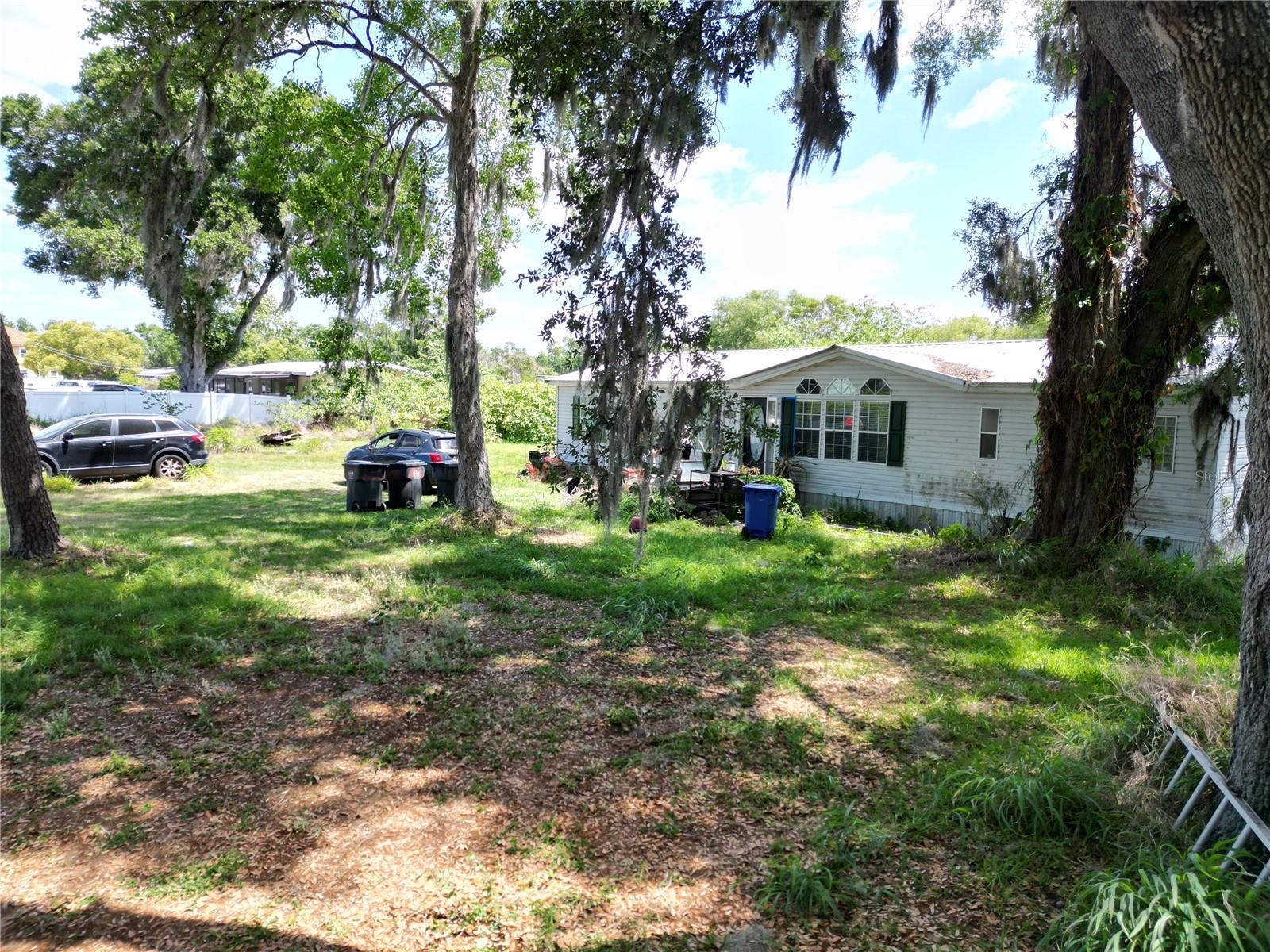 TROPICAL ACRES AREA - Residential