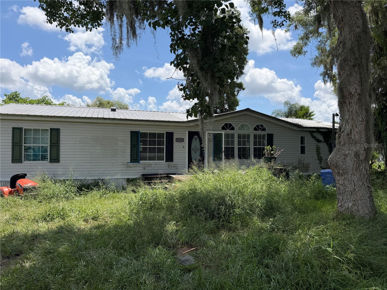 TROPICAL ACRES AREA - Residential