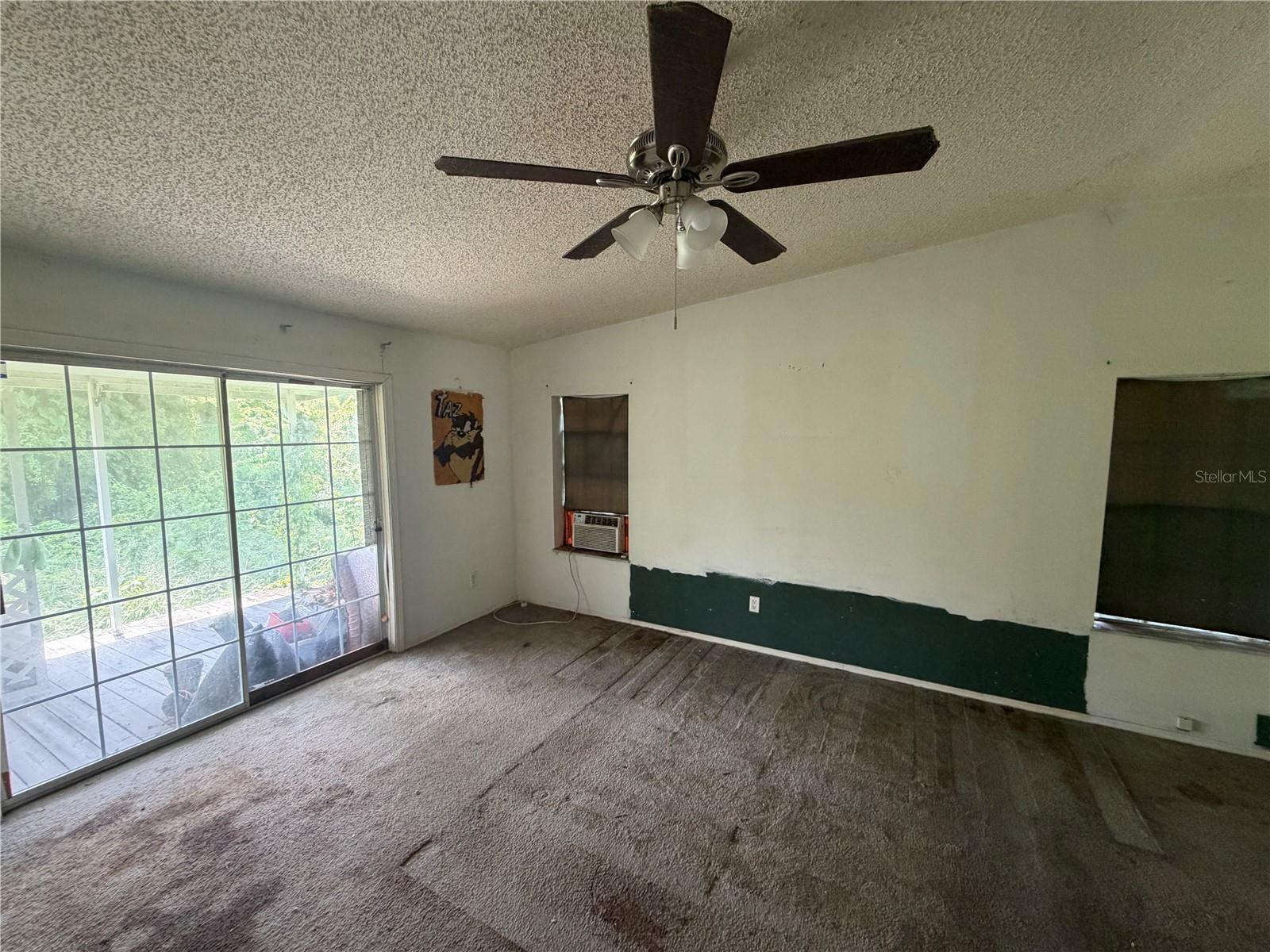 TROPICAL ACRES AREA - Residential