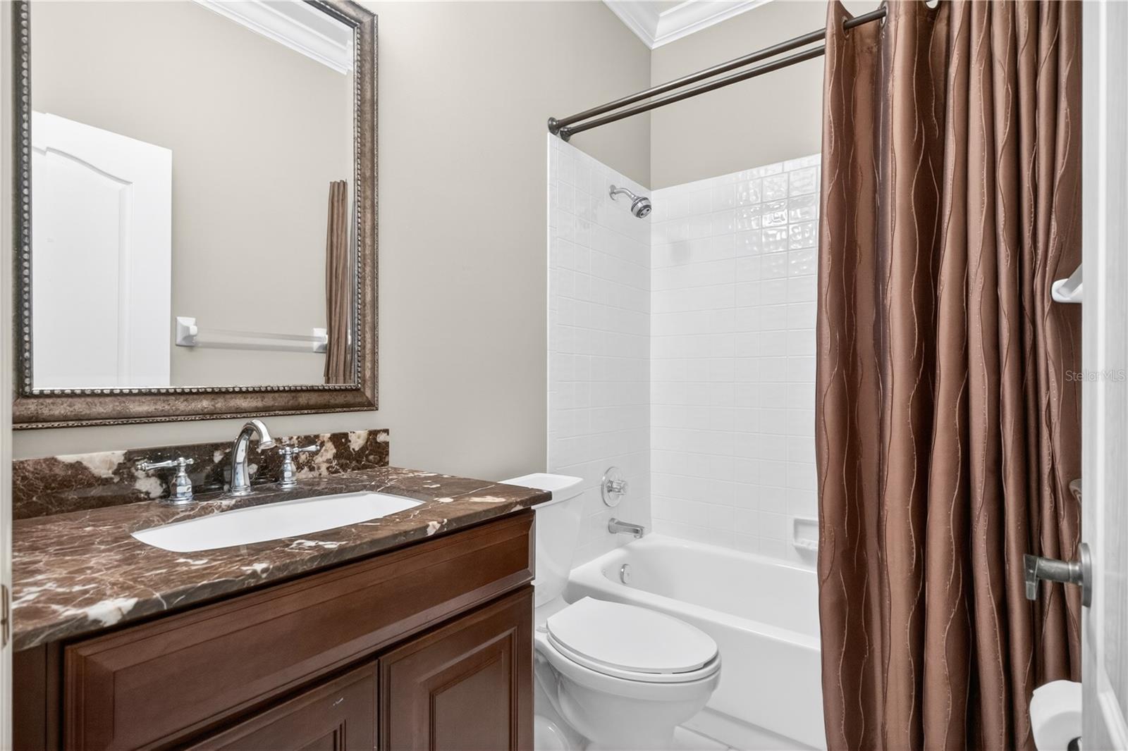 TARA GOLF AND COUNTRY CLUB - Residential