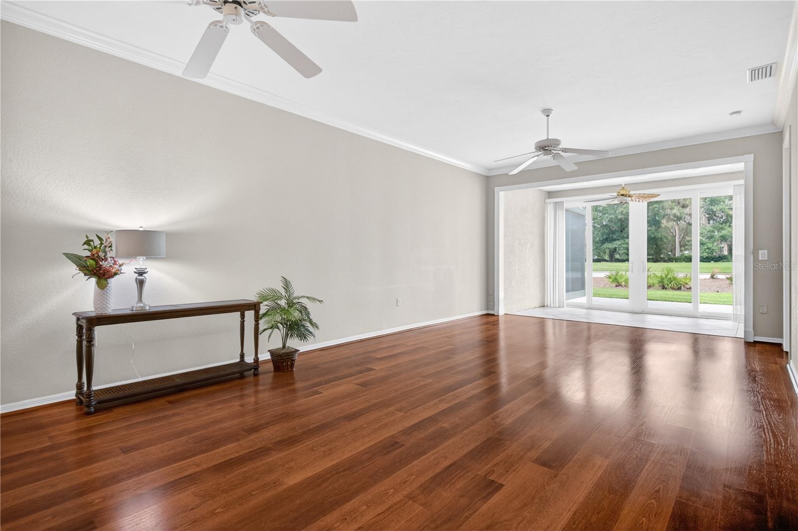 TARA GOLF AND COUNTRY CLUB - Residential