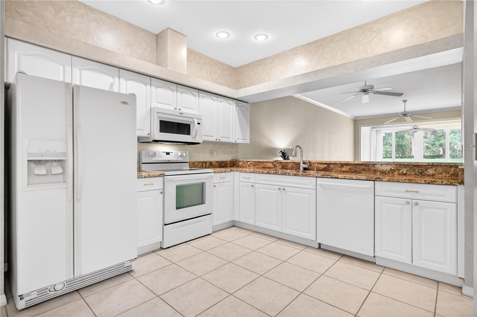 TARA GOLF AND COUNTRY CLUB - Residential
