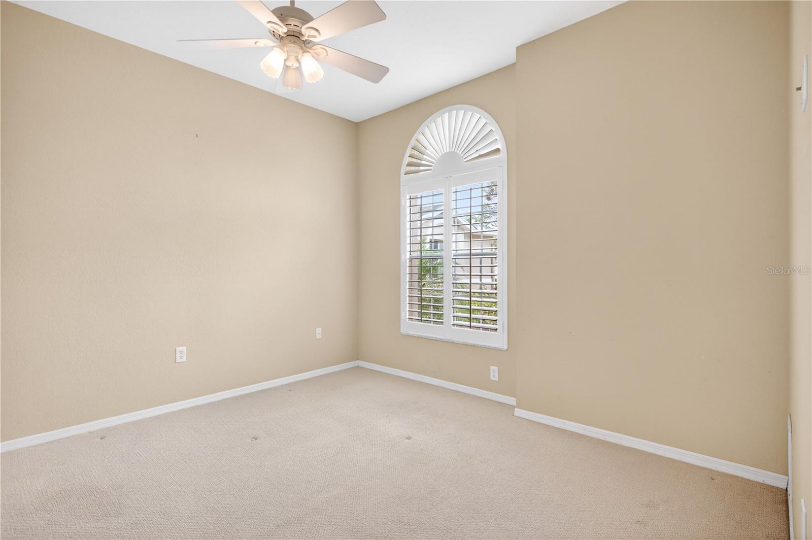 TARA GOLF AND COUNTRY CLUB - Residential
