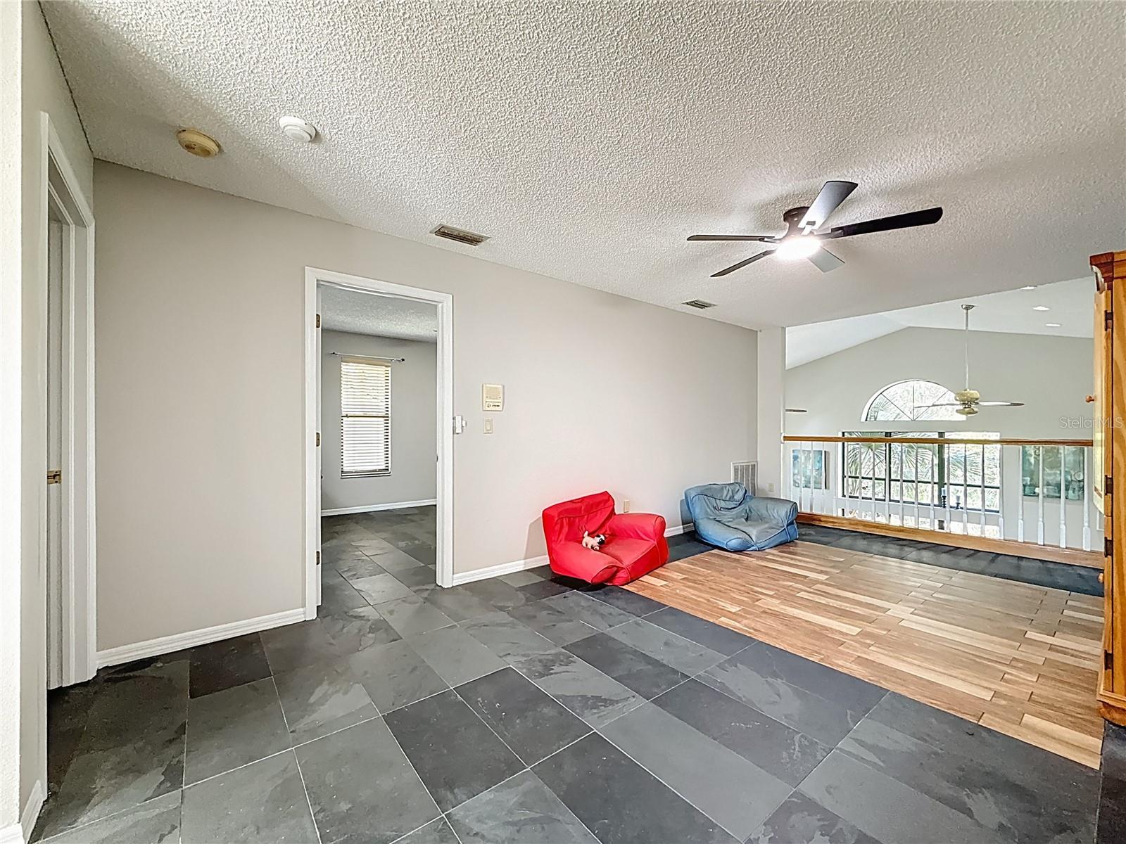 DEERPATH UNIT ONE - Residential