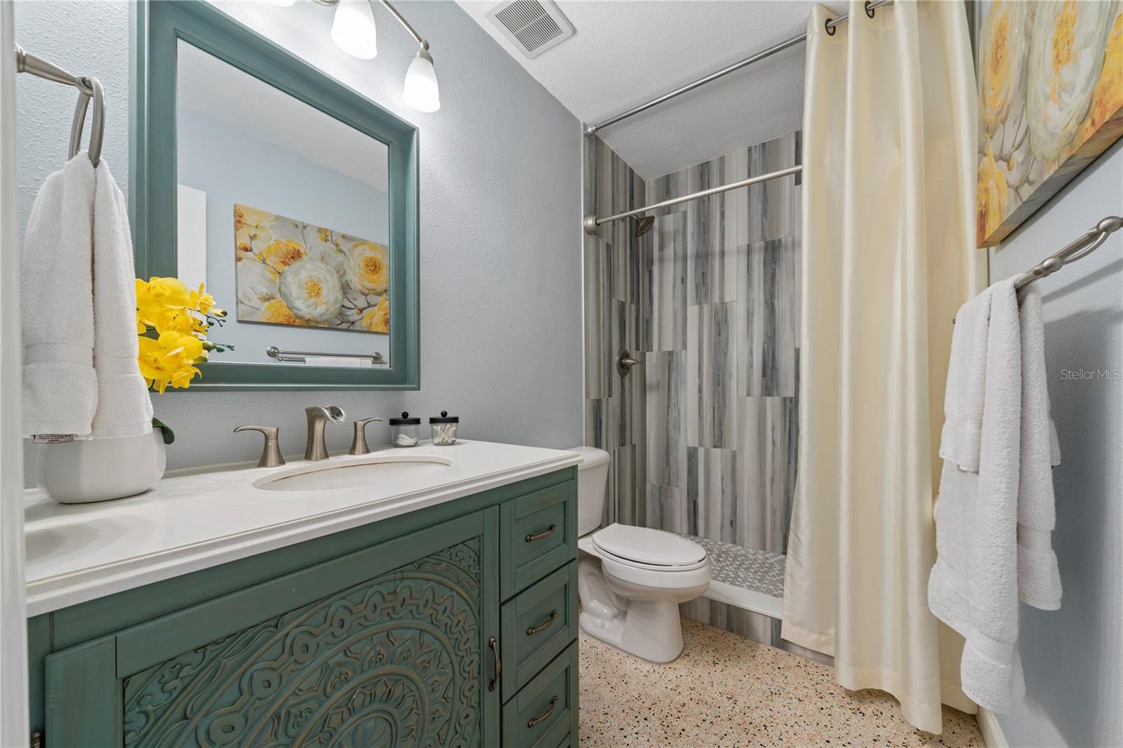 LIDO GARDENS CONDO - Residential