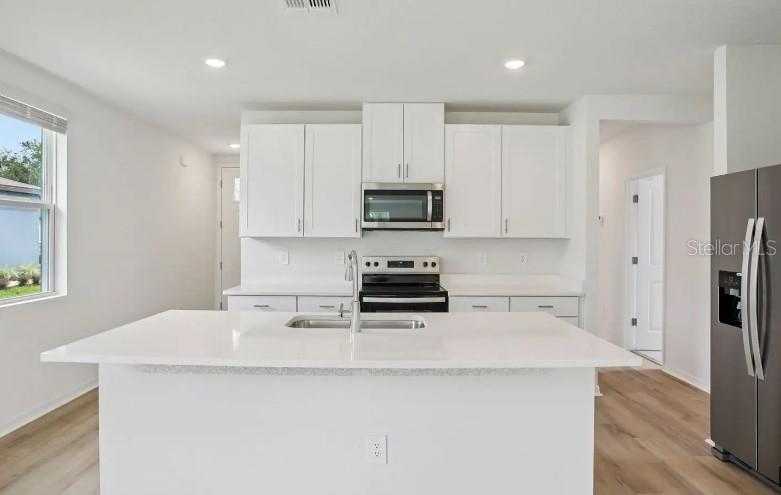 MAGNOLIA BAY - Residential