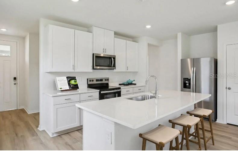 MAGNOLIA BAY - Residential