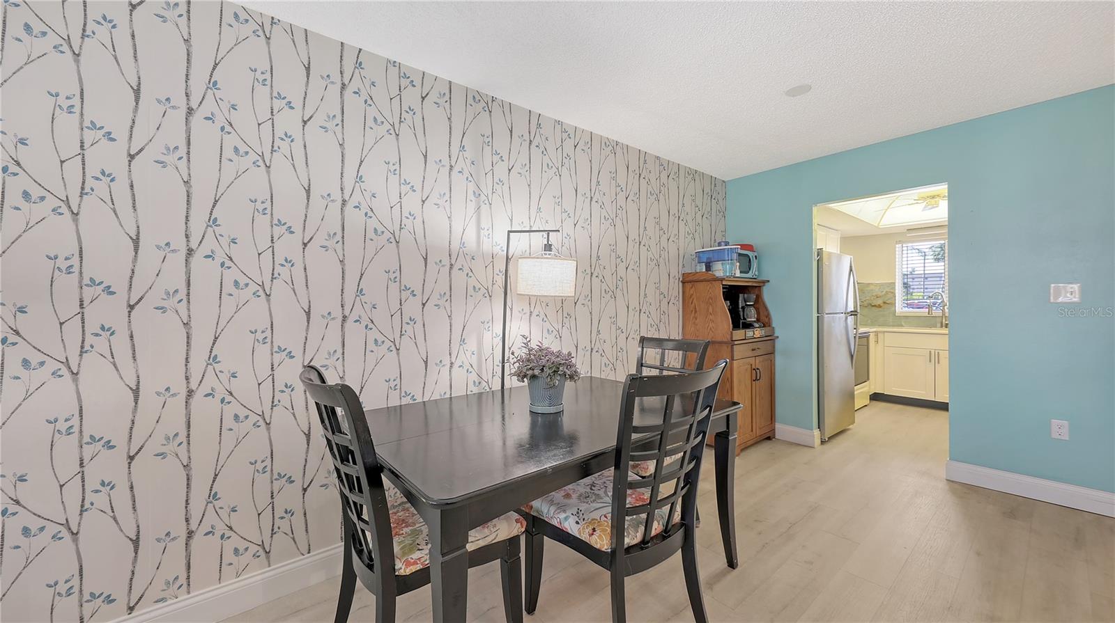 BAYSHORE ON THE LAKE APTS SEC 3 - Residential