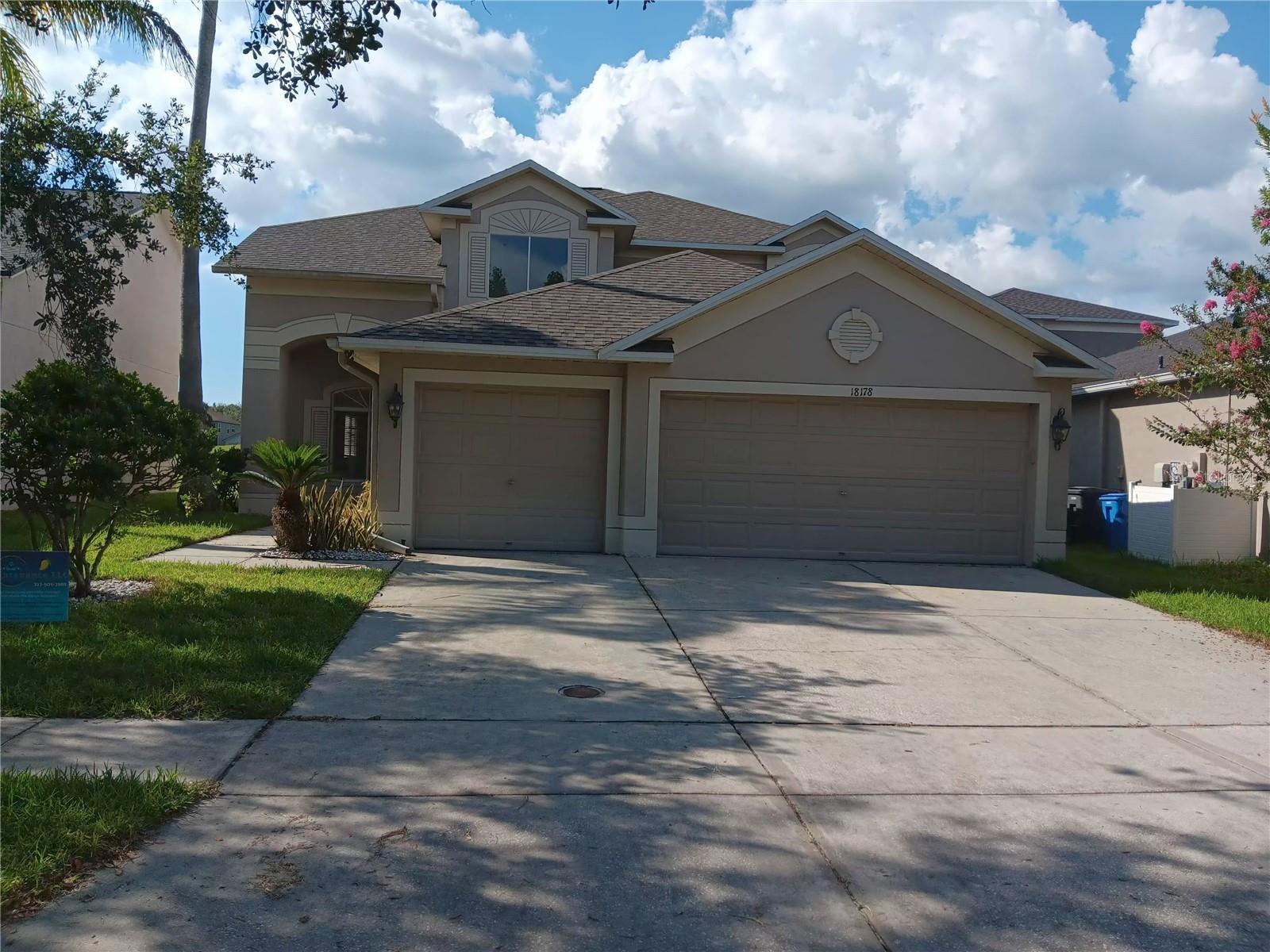 NO EXPENSIVE FLOOD INSURANCE (NOT AE ZONE), NO SINKHOLE, BEAUTIFUL POOL HOME WITH 3 CAR GARAGE ON GOLF COURSE(no house or street on the back) IN A GOLF AND COUNTRY CLUB GATED COMMUNITY OF NEW TAMPA, THIS'S THE HOUSE IF YOU DON'T WANT TO PAY MORE THAN $100 OR EVEN MORE THAN $200 EVERY MONTH EXTRA AS HOA FEE ON TOP OF YOUR MORTGAGE, DON'T WANT TO GIVE YOUR MONEY TO HOA (HOMEOWNER ASSOCIATION) AS HOA FEE BUT USE IT FOR YOUR MORTGAGE, AND STILL WANT TO LIVE IN A NICE GATED GOLF COMMUNITY THAT HAS ALL AMENITIES TO ENJOY BUT WITH THE LOWEST HOA FEE! SCENIC LOCATION OVERLOOKING THE BEAUTIFUL GOLF COURSE, CONSERVATION AREA AND TRANQUIL PONDS. 2880+SF, 4BR + 1 DEN, 3 FULL BATH, 3-CAR GARAGE, POOL WITH SPA IN EXPENSIVE NEW ROOF (ATTACHED LIFETIME MATERIAL & 5-YEAR LABOR WARRANTY TRANSFRABLE). THIS'S A GREAT DEAL FOR SIMILAR POOL IN WHOLE NICE NEW TAMPA AREA. THE HOUSE HAS ALL YOU WANTED. Heritage Isles Golf and Country Club Community features include gated security, golf course with hydro golf range, water park with lap pool and water slide, tennis and basketball courts, playground, fitness complex, sauna, clubhouse, library and restaurant with the lowest HOA fee of only $75/year in whole New Tampa area, good school system, very close to everything like interstate, shopping mall, premium outlets, restaurants, hospital, sport fields, library and schools etc., expensive double glass door entry, very high ceiling gives you bright light, flowing air and very comfortable feeling. a huge great room as well as formal living and dining rooms, spacious kitchen with ample cabinet and counterspace. travertine and real solid wood floor throughout, granite countertop with stainless steel sink with pull off faucet and appliances. Exterior paint was done in a few years ago, neutral interior color and upgraded flooring with tile, new fans and lights.