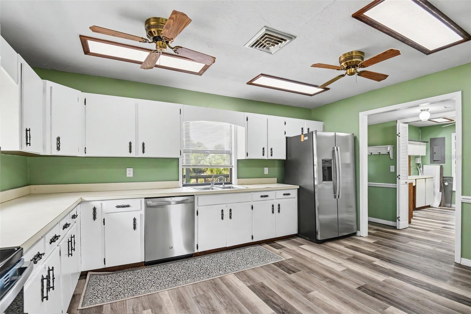 N ENGLEWOOD REP - Residential