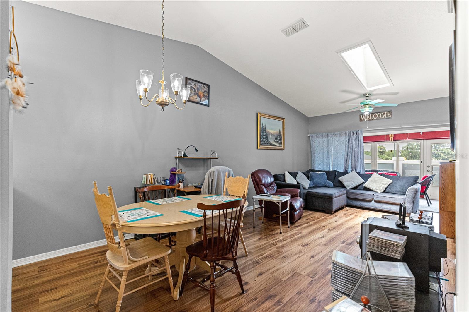 OAK TRACE VILLAS - Residential