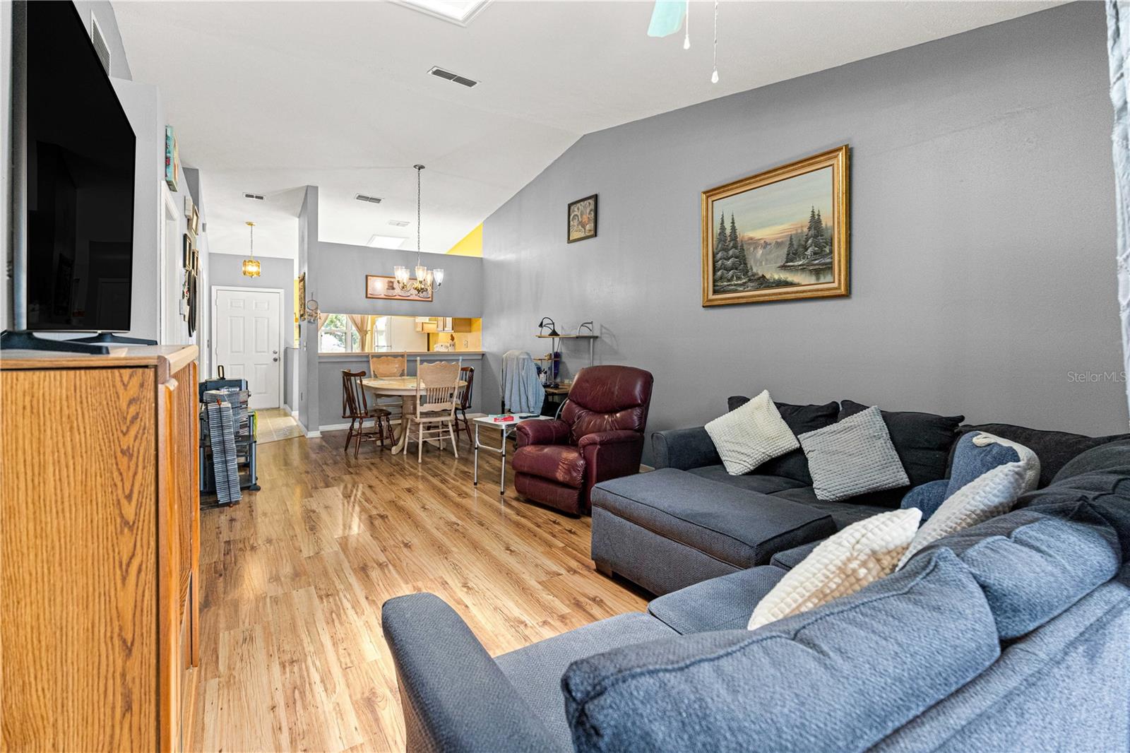 OAK TRACE VILLAS - Residential