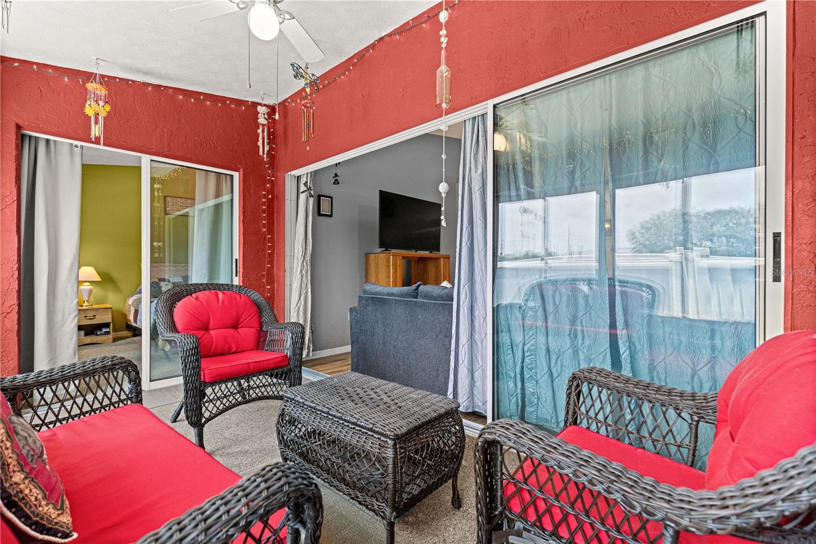 OAK TRACE VILLAS - Residential