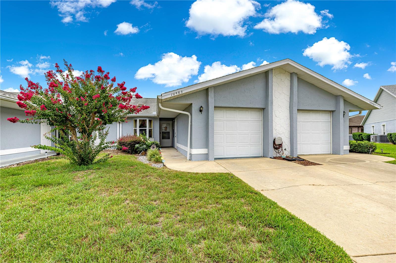 OAK TRACE VILLAS - Residential
