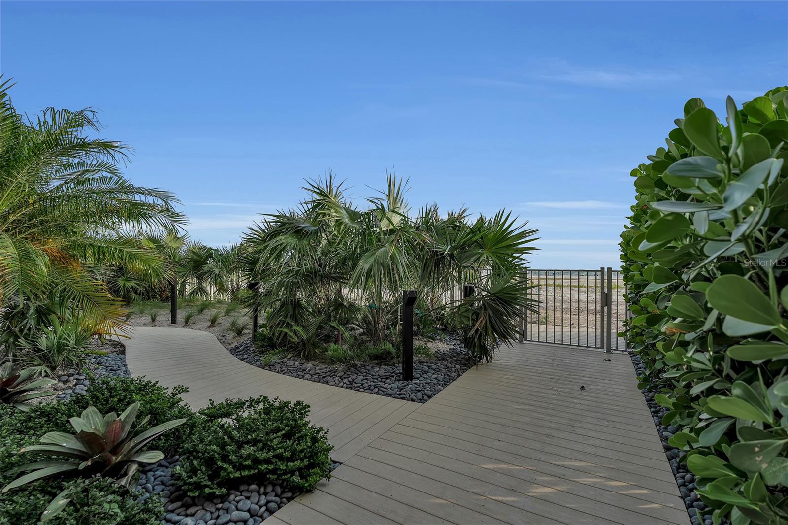 SUNSET BEACH - Residential