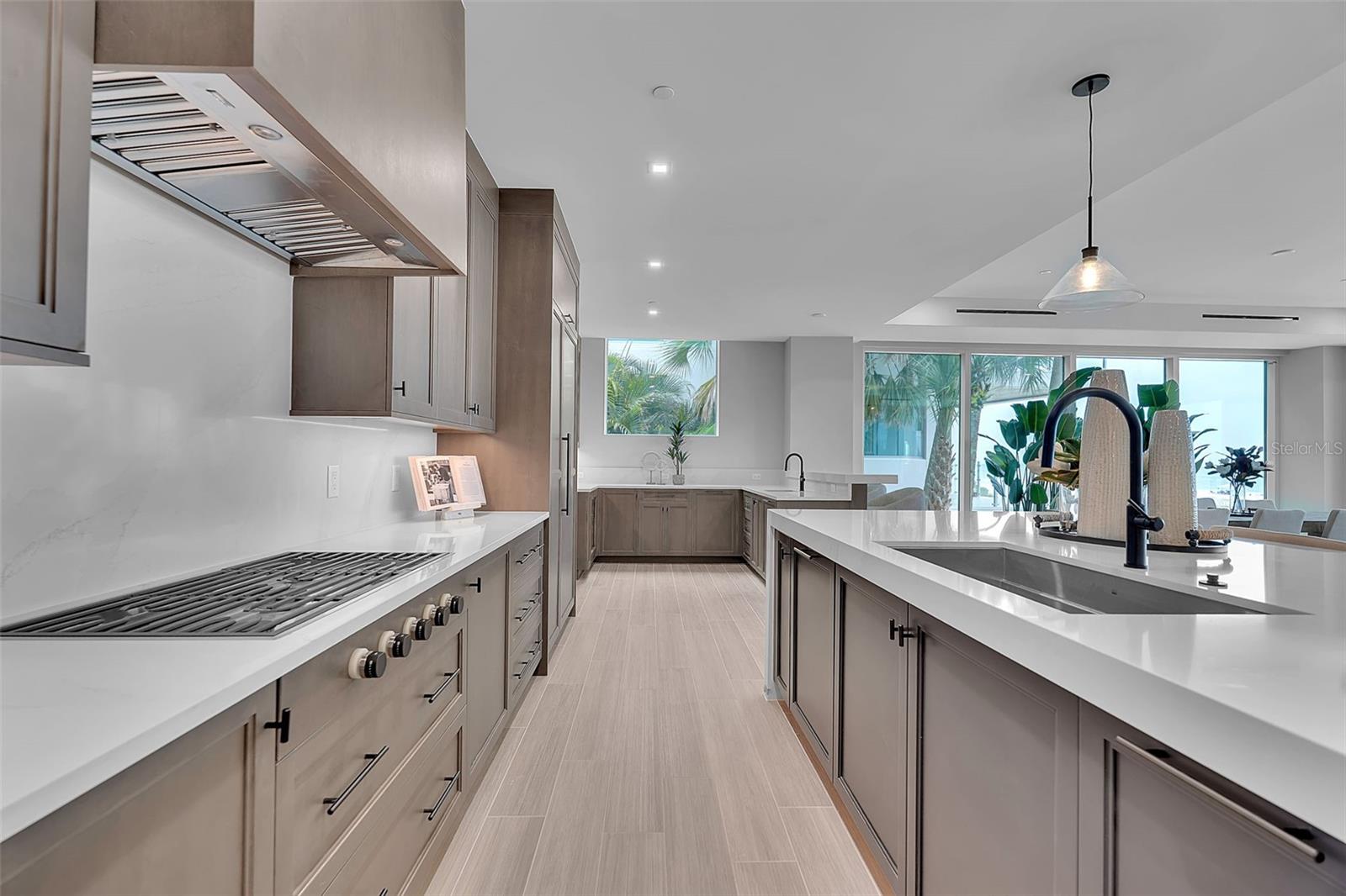 SUNSET BEACH - Residential