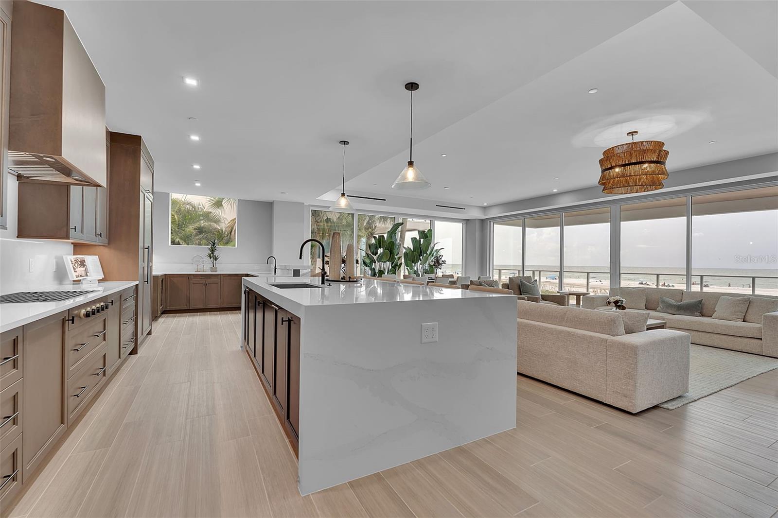 SUNSET BEACH - Residential