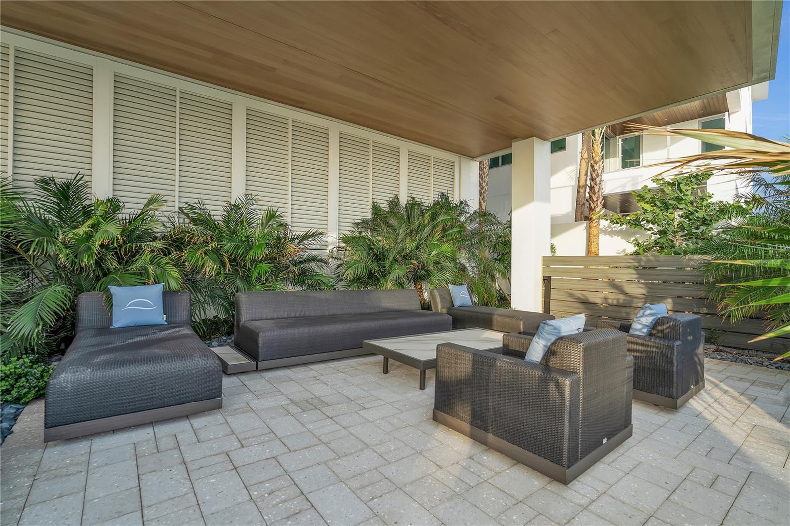 SUNSET BEACH - Residential
