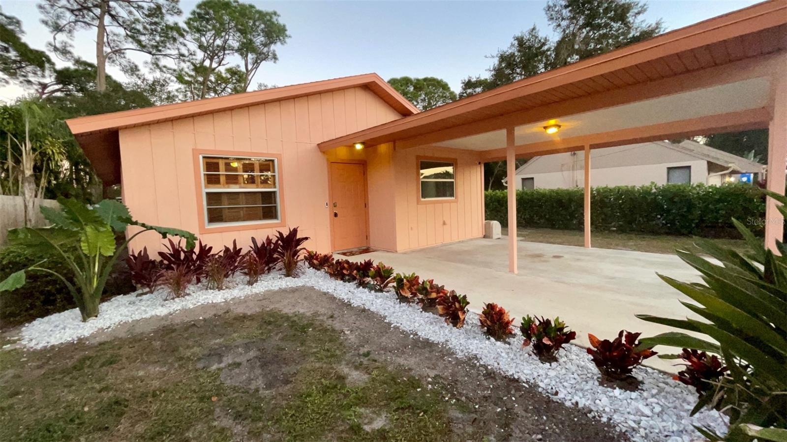 ROLANDO - Residential