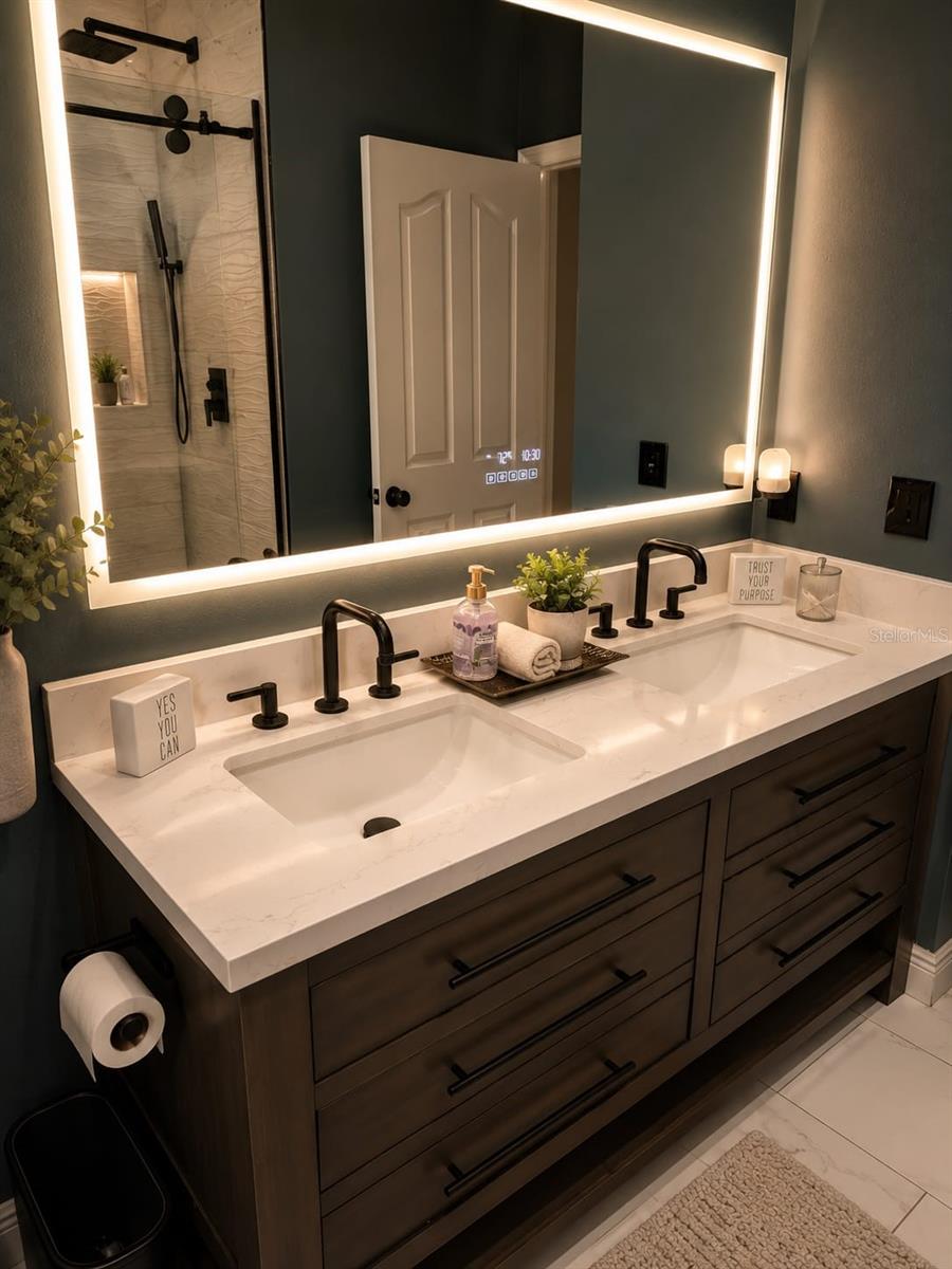 NEPTUNE POINTE - Residential