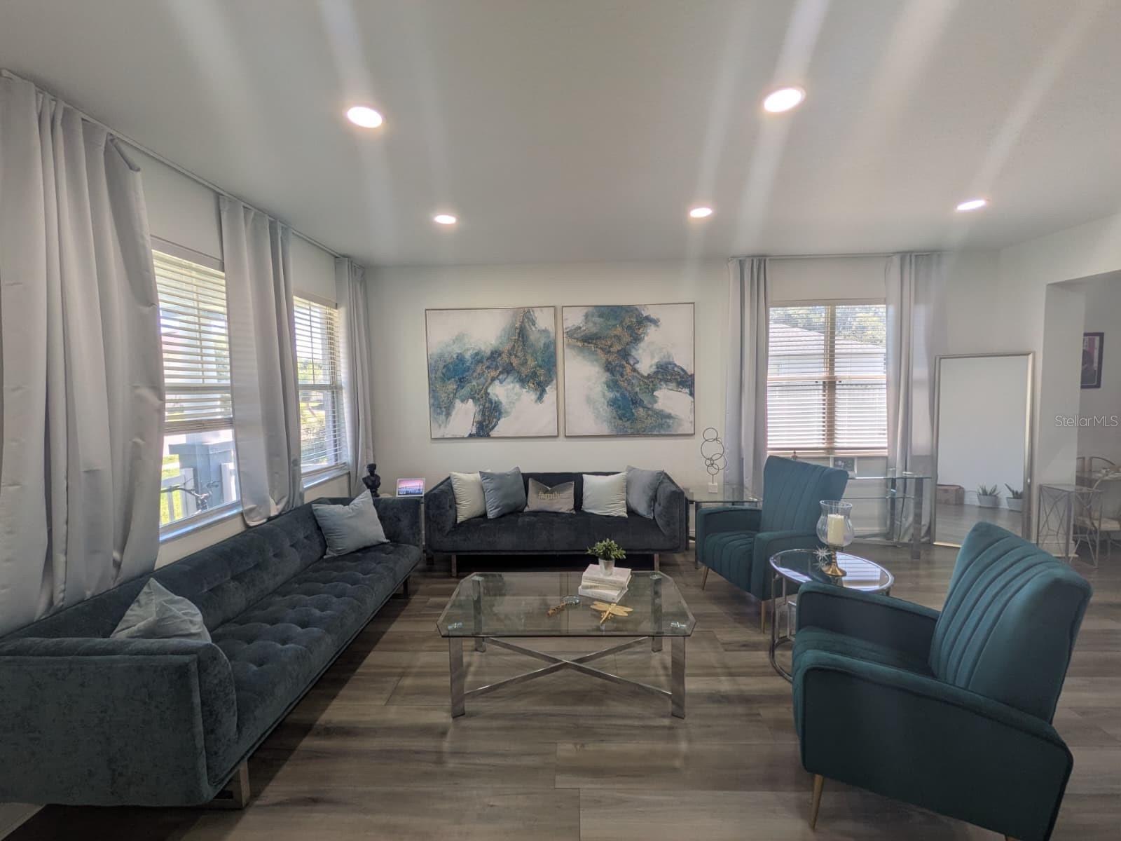 NEPTUNE POINTE - Residential