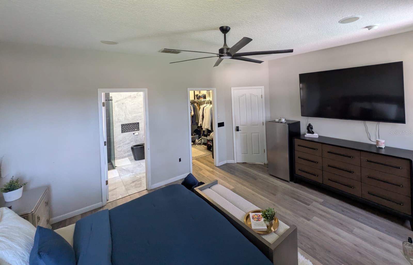 NEPTUNE POINTE - Residential