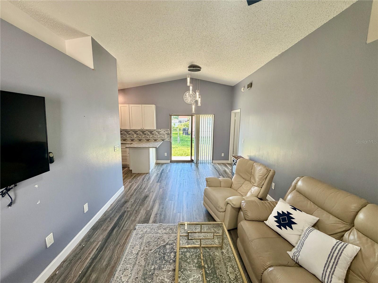 ARMENIA COURT - Residential