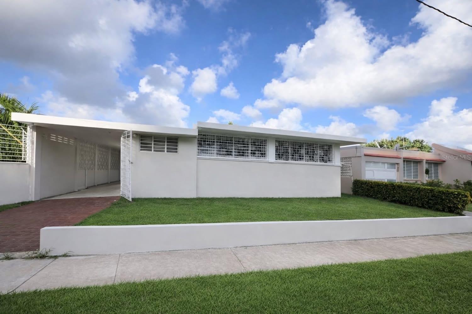 Prime Location in San Juan

Excellent opportunity in a highly desirable area of San Juan, perfect for buyers who know how to recognize potential and value.

Comfortable, remodeled property, move-in ready — ideal for customizing to your own style.

Strategically located with quick access to everything you need, including The Mall of San Juan, Puente Teodoro Moscoso, major highways, shopping centers, universities, and hospitals. Truly central and conveniently close to it all.

Contact me today for more details or to schedule a private showing.