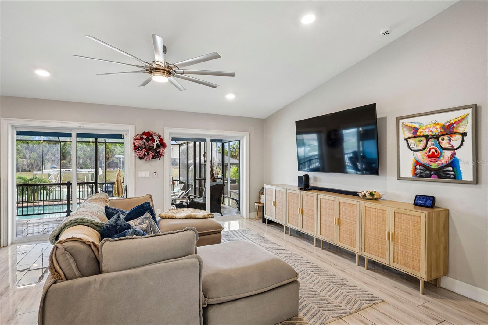 APOLLO BEACH UNIT TWO - Residential