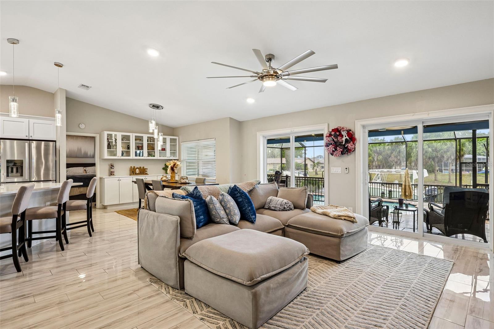 APOLLO BEACH UNIT TWO - Residential