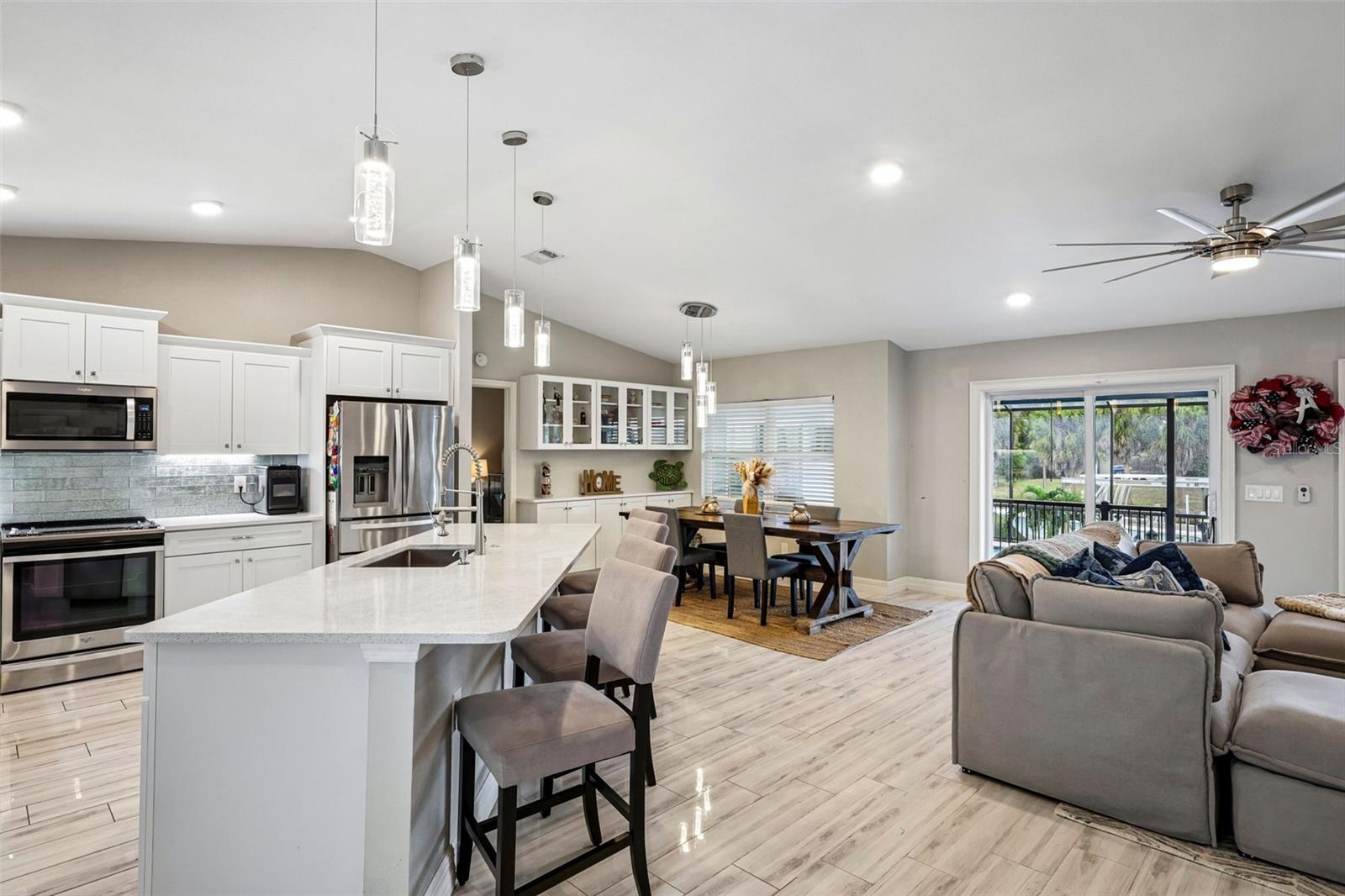 APOLLO BEACH UNIT TWO - Residential