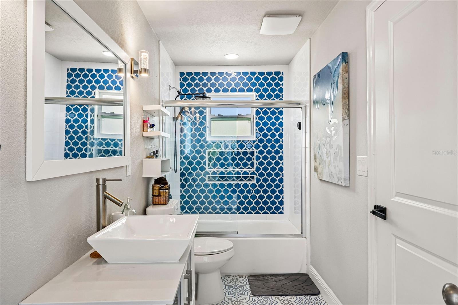 APOLLO BEACH UNIT TWO - Residential