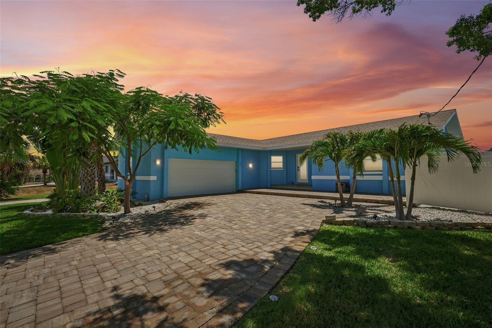 APOLLO BEACH UNIT TWO - Residential