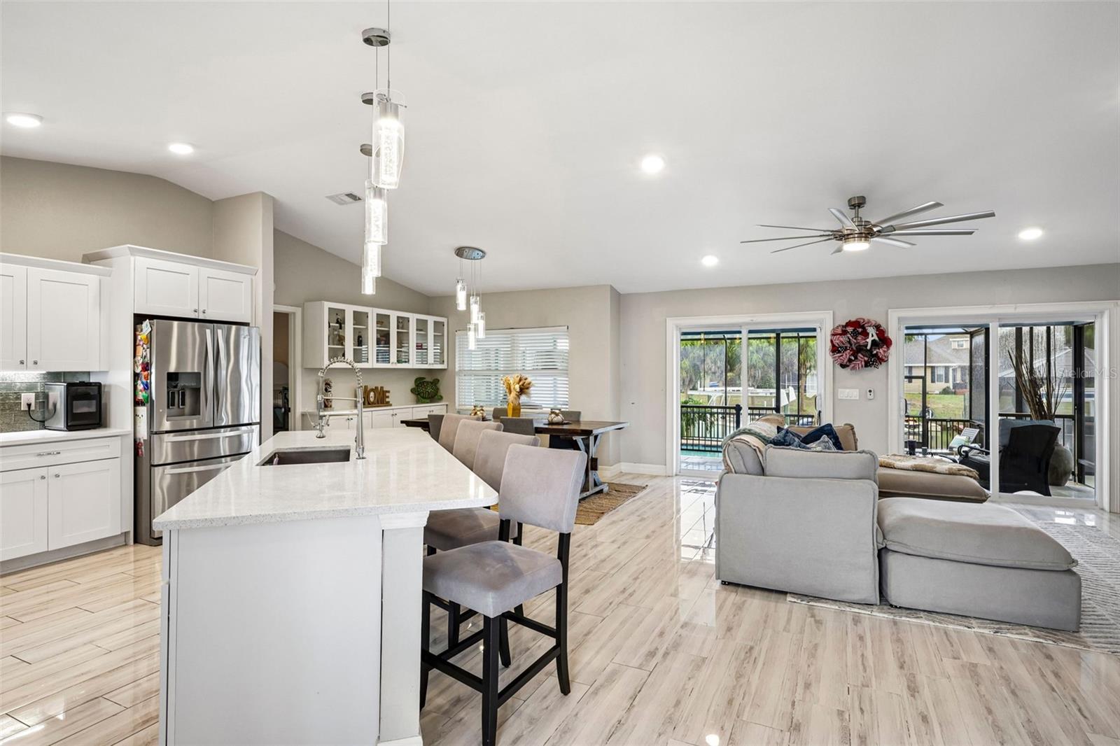 APOLLO BEACH UNIT TWO - Residential