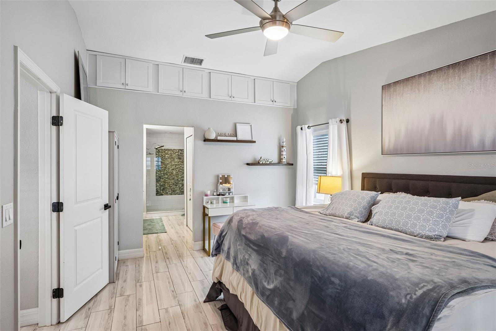 APOLLO BEACH UNIT TWO - Residential