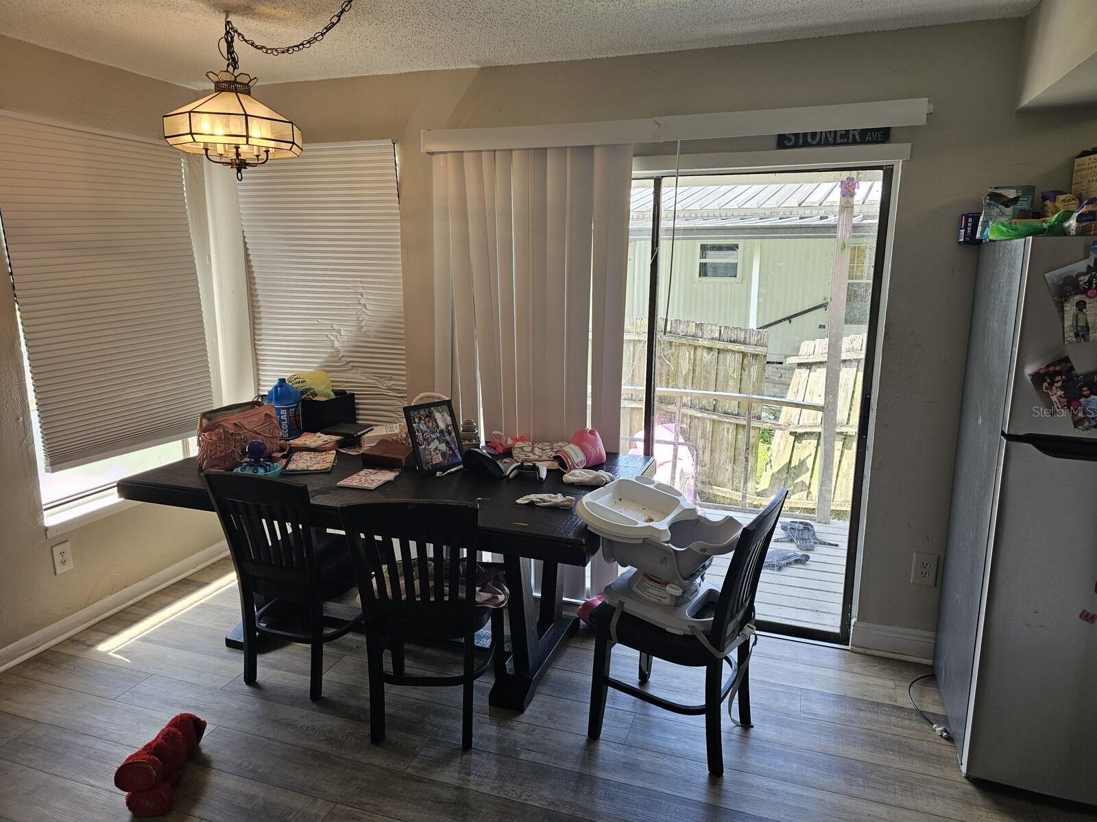 CRYSTAL LAKE ESTATES - Residential Income