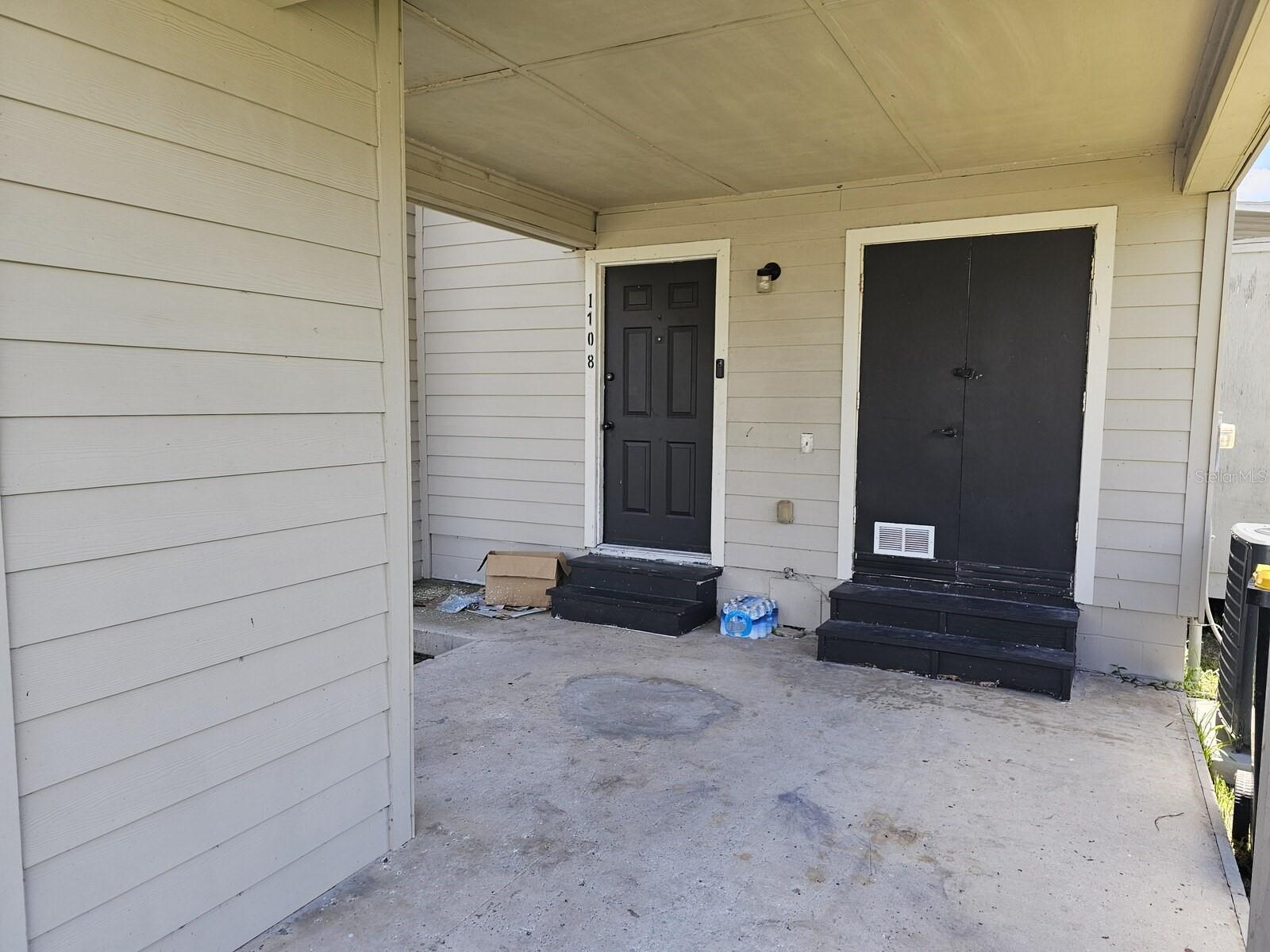 CRYSTAL LAKE ESTATES - Residential Income