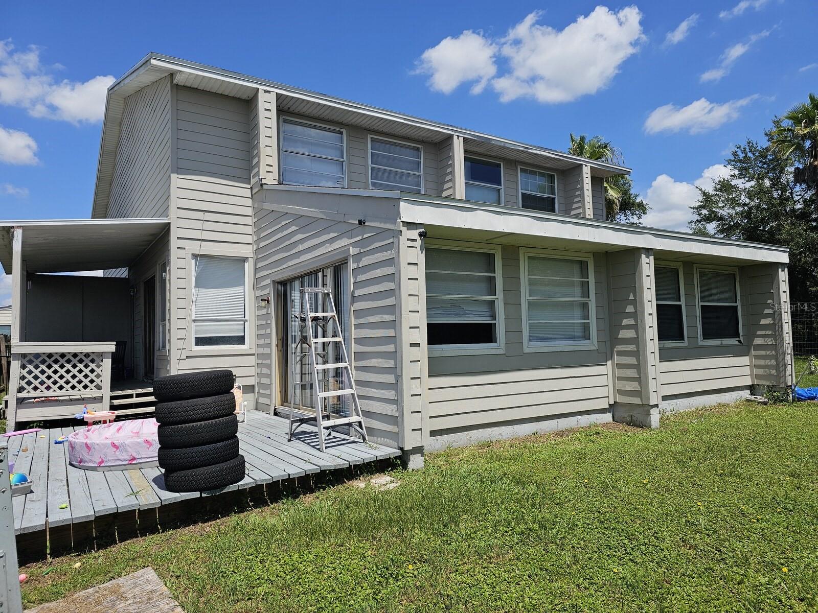 CRYSTAL LAKE ESTATES - Residential Income