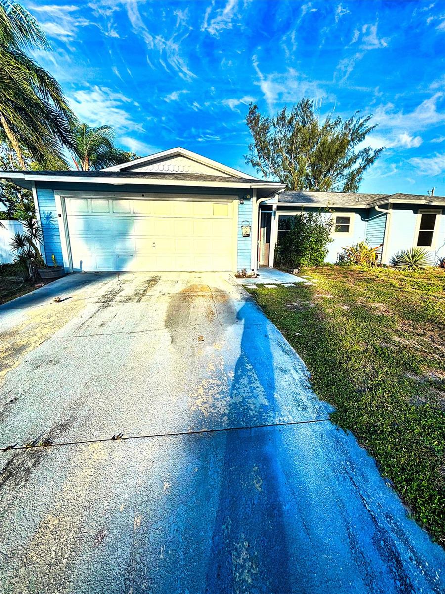 Short Sale. SHORT SALE!  Not yet bank approved. Investor special with endless potential! This 3-bedroom, 2-bath home with a garage presents a great opportunity for investors, renovators, or buyers looking to customize a property to their own style. Will require updates and improvements, making it an ideal candidate for a renovation project or a 203(k) renovation loan. Spacious layout and solid footprint provide a great foundation for value-add opportunities. Conveniently located near shopping, dining, and major roadways.