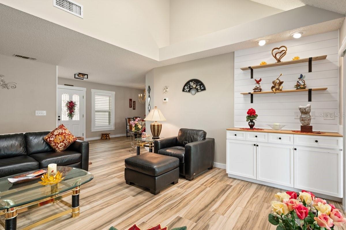 CENTER GATE ESTATES - Residential